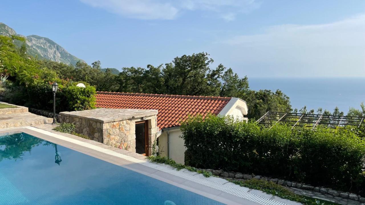 House In The Mountains Near Budva Exterior photo